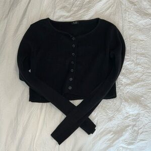BRANDY MELVILLE black, cropped, button-up, long-sleeve shirt